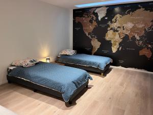 Maisons de vacances LA VILLA KORLEA AVEC PISCINE AIX LES BAINS : photos des chambres