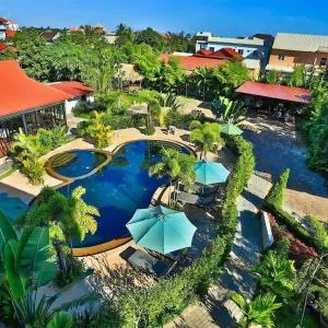 Lucky Garden Boutique - Phumĭ Kânsêng