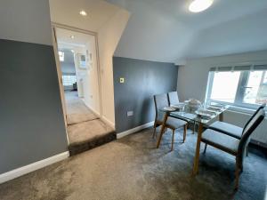 2 Bed Apartment - Sleeps 4 - Wifi