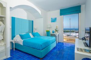 Junior Suite with Sea View room in Le Ancore Hotel
