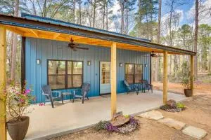 Winnsboro Barndominium with Fire Pit and Large Deck! - Saltillo