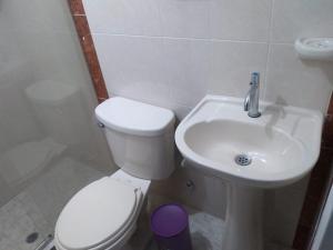 APARTAESTUDIO ESPACIOSO Y COMODO