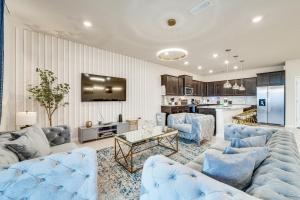 Spacious Group Getaway with Pool By Disney Parks!