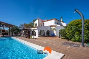 #213 Vila Roja Pé by Home Holidays - Roja- Pé