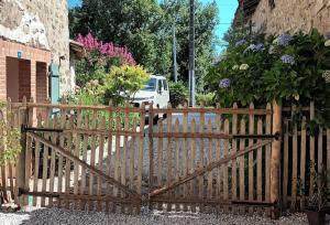 Maisons de vacances Gite 3 chambres, 2 a 10 pers et jardin cloture : photos des chambres