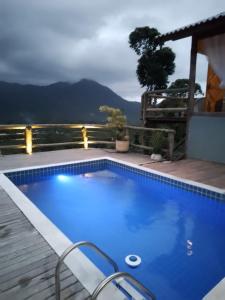 Casa no morro do Itamambuca com vista incrível