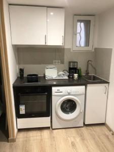 Beau studio meublé refait à neuf Montélimar centre