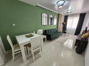 Sunny Seashell - Playa a 200m