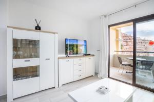 Castle Harbour Holiday Home Heated Pool Views by LoveTenerife