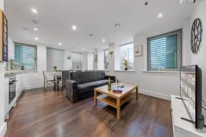 Sleep 7 20 mins from London Waterloo BP65 - Streatham Vale