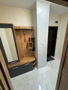 Refurbished apartment in a quiet area