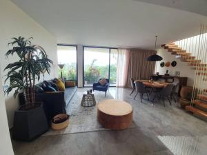 Penthouse Mannaz - Priv Pool! - 2br