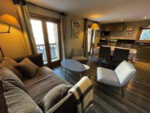 Résidence Lescarel - Chalet mitoyen à 150m du téléski MAE-4051