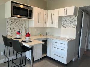 Oceanfront Miami Beach Studio 925