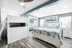 Mimis Beach Bungalow