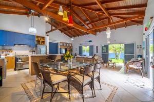 Casa 4Q c churrasq. 100m da praia JAT0355