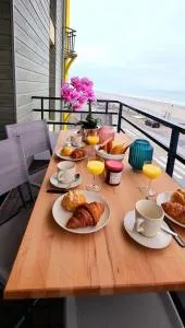 La terrasse de la plage - Pendé