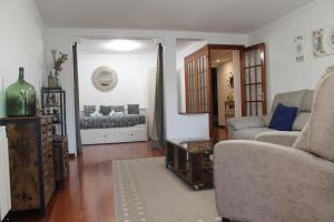 BURGOS CONTEMPLA Centro histórico. Frente al arco