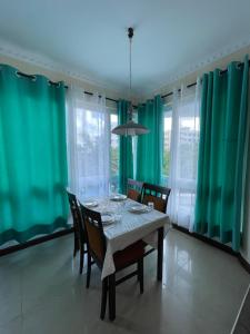 Sandy Shores-Nyali, Mombasa