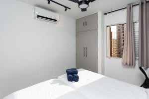 Apto 1 quarto, Centro, Cambuí, Guanabara, 1 vaga garagem, prox. a mercado, academia, hospital