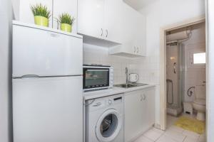 Apollon House on the Sea