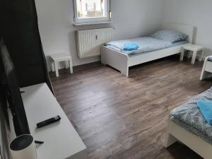 Monteurwohnung mit Parkplatz - Besigheim