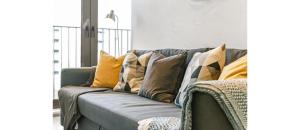 Metropolitan Luxury: Chic 2BR Flat in St. Albans