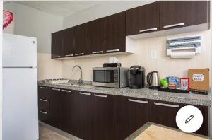 Beautiful Apartment in the heart of Koreatown!