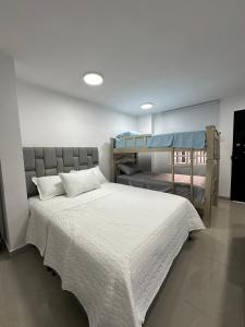 Apartamento Las flores, Excelente Ubicación