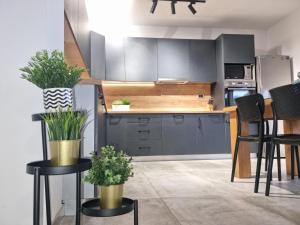 Family friendly house with a swimming pool Kastel Stafilic, Kastela - 20244