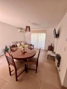 Departamento céntrico con cochera! En pleno centro a una cuadra de Av San Martín - Pellegrini Apartments Arizu