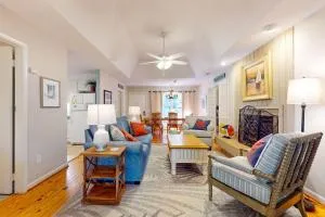 1070 Sparrow Pond Cottage Woodland View - 基洼岛