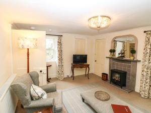 South Mains Cottage - Craigievar Castle