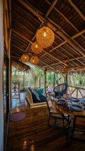 Carabao Lodge - 2 bedroom house with AC & plunge pool
