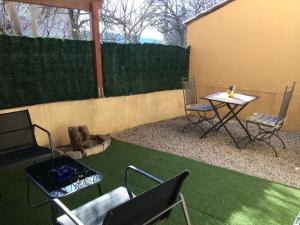 Appartement climatisé 1 à 4 personnes avec belle terrasse