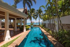 Miskawaan Beachfront Villas