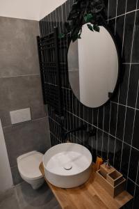 WL Apartments #16H