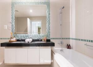 Manzil - 2BR in Dubai Marina with Sea and Marina View