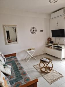 Varinos House