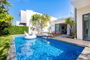 Palm Villa 36 (Luxury Villa inside Resort near The Sea)