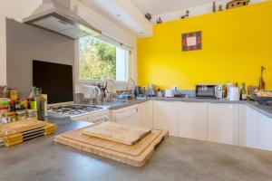 Maisons de vacances Belle grande maison vue mer : photos des chambres