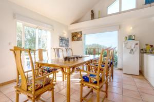 Maisons de vacances Belle grande maison vue mer : photos des chambres