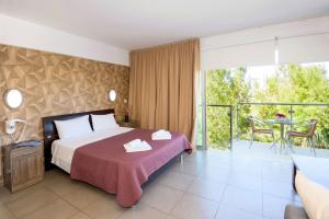 Lucile - Coralli Beachfront Apartment