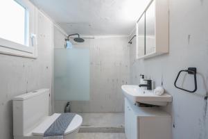 Studio Under Acropolis Rock