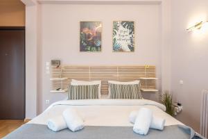 Studio Under Acropolis Rock