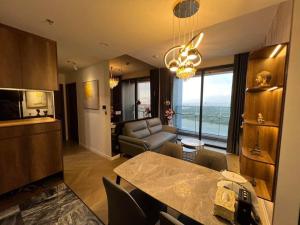 NU Apartment in Lumiere Riverside - Central Distric 2
