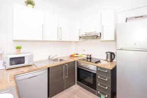 Lucile - Coralli Beachfront Apartment