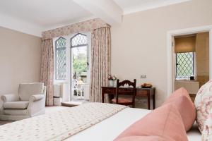 Superior Classic Double Room room in Ashdown Park Hotel