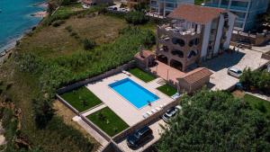 Pool Apartment Galeb