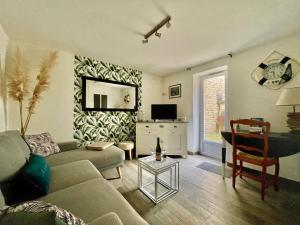 Beach House & Patio by Melrose - 4hvězdičkové hotely ve městě Arromanches-les-Bains